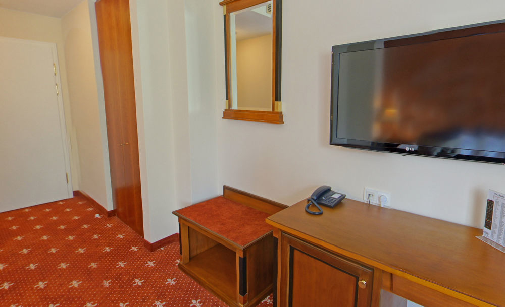 Dormero Hotel ブルクハウゼン エクステリア 写真